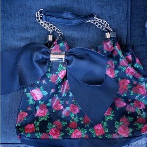 Slightly used Betsey Johnson tote bag with black bow
